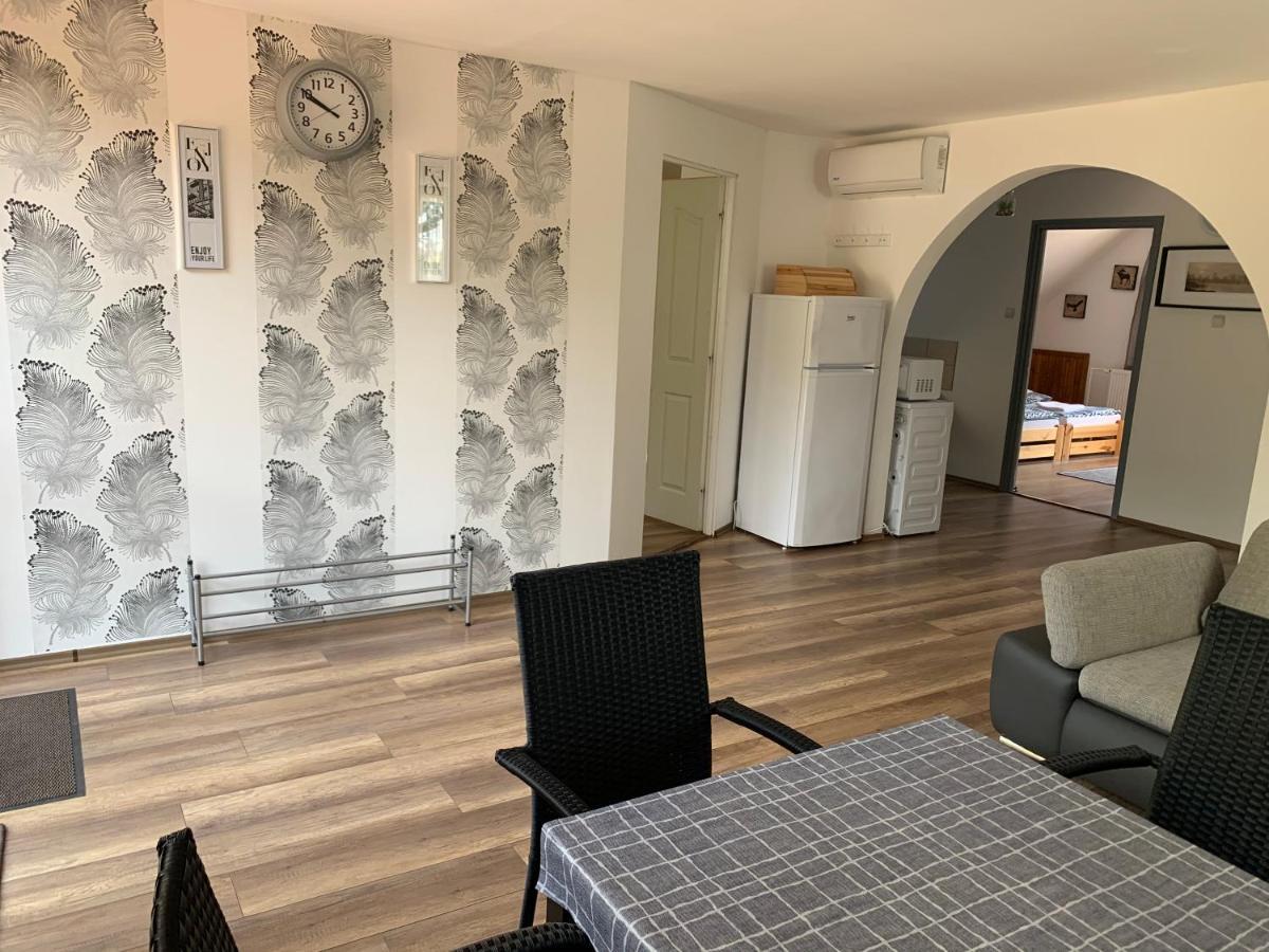 Borsi Apartman 발라톤알마디 외부 사진